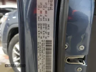 2020 Jeep Cherokee Latitude Plus с VIN 1C4PJMLB2LD613346, выставлен на аукционе Copart как лот 44432645 с пробегом 62 497 миль миль и Списание • Salvage title. История ставок и продаж доступна на DreamBid. Изображение 14.