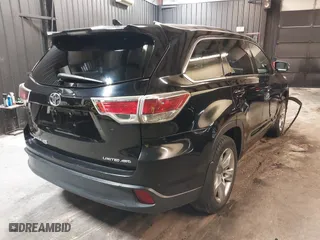 2015 Toyota Highlander Limited with VIN 5TDDKRFH1FS176008, listed as a IAAI auction lot 41917867 with 271,362 mi miles. Bid and sale history available at carsss.com. Image 4.