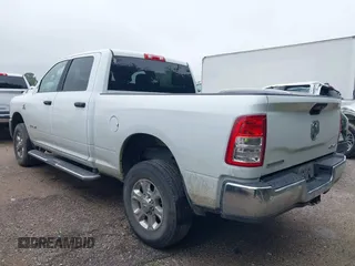 2024 Ram 2500 Big Horn with VIN 3C6UR5DL9RG283488, listed as a IAAI auction lot 42161804 with 35,172 mi miles. Bid and sale history available at carsss.com. Image 3.