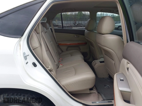 2007 Lexus RX 350 with VIN 2T2GK31U17C020054, listed as a IAAI auction lot 42014039 with 162,634 mi miles. Bid and sale history available at carsss.com. Image 8.