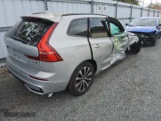 2025 Volvo XC60 Plus with VIN YV4M12RC5S1091283, listed as a Copart auction lot 88450295 with 0 mi miles and Clean Title. Bid and sale history available at carsss.com. Image 3.