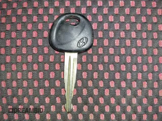 2006 Hyundai Tiburon GT z VIN KMHHN65F56U225936, wystawiony jako IAAI lot #41695280 z przebiegiem 121 110 mil mil oraz . Historia ofert i sprzedaży dostępna na DreamBid. Obrazek 11.