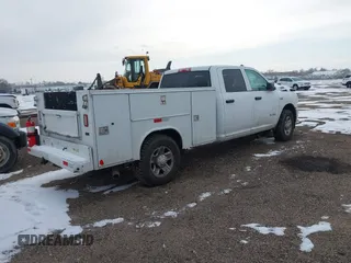 2020 Ram 2500 Tradesman with VIN 3C6UR4HJ1LG261432, listed as a IAAI auction lot 41573636 with 154,147 mi miles. Bid and sale history available at carsss.com. Image 4.