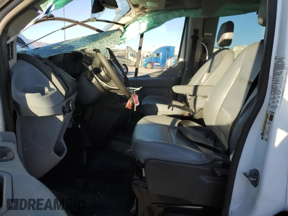 2018 Ford Transit Passenger XL z VIN 1FBZX2CM2JKA87942, wystawiony jako Copart lot #41504435 z przebiegiem 72 729 mil mil oraz Szkoda całkowita • Salvage title. Historia ofert i sprzedaży dostępna na DreamBid. Obrazek 7.