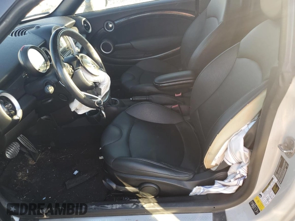 2013 MINI Coupe S z VIN WMWSX3C56DT466756, wystawiony jako Copart lot #80542054 z przebiegiem 95 135 mil mil oraz Szkoda całkowita • Salvage title. Historia ofert i sprzedaży dostępna na DreamBid. Obrazek 7.