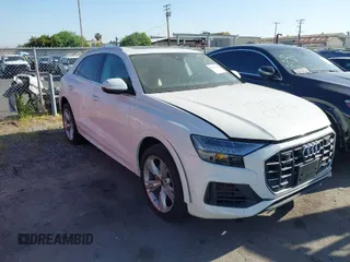 2023 Audi Q8 Premium z VIN WA1AVBF13PD024825, wystawiony jako IAAI lot #41576601 z przebiegiem 28 867 mil mil oraz . Historia ofert i sprzedaży dostępna na DreamBid. Obrazek 1.