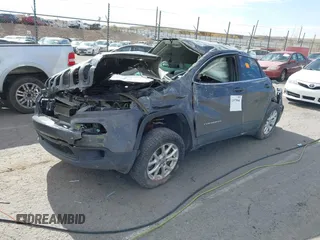 2018 Jeep Cherokee Latitude Plus с VIN 1C4PJMLB4JD602314, выставлен на аукционе IAAI как лот 41979566 с пробегом Не указан миль и . История ставок и продаж доступна на DreamBid. Изображение 2.