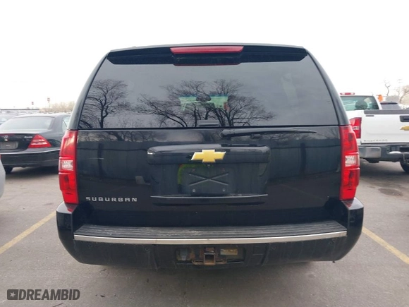 2013 Chevrolet Suburban LTZ with VIN 1GNSKKE77DR206249, listed as a IAAI auction lot 41830030 with NaN miles. Bid and sale history available at carsss.com. Image 16.