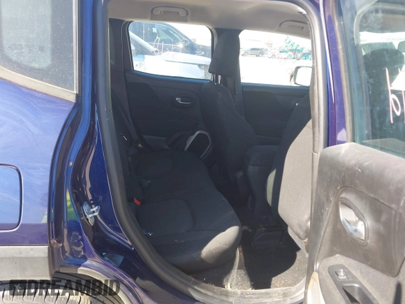 2017 Jeep Renegade Sport z VIN ZACCJAAH4HPF74031, wystawiony jako IAAI lot #41391549 z przebiegiem 81 780 mil mil oraz . Historia ofert i sprzedaży dostępna na DreamBid. Obrazek 8.
