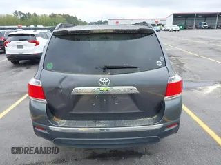 2013 Toyota Highlander with VIN 5TDZA3EH2DS045965, listed as a IAAI auction lot 41922104 with 182,688 mi miles and . Bid and sale history available at DreamBid. Image 17.