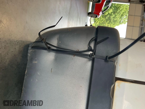 2013 Ford F-150 XL with VIN 1FTMF1CM3DKD43237, listed as a IAAI auction lot 42636389 with 164,975 mi miles and . Bid and sale history available at DreamBid. Image 7.