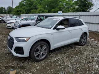 2025 Audi Q5 S line Premium with VIN WA1GAAFY9S2027682, listed as a Copart auction lot 60870225 with 7,934 mi miles and Salvage title. Bid and sale history available at DreamBid. Image 1.