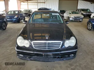 2006 Mercedes-Benz C 230 Sport z VIN WDBRF52H76A839649, wystawiony jako Copart lot #60904365 z przebiegiem 130 111 mil mil oraz Szkoda całkowita • Salvage title. Historia ofert i sprzedaży dostępna na DreamBid. Obrazek 5.