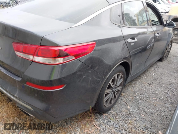 2019 Kia Optima LX z VIN 5XXGT4L38KG319215, wystawiony jako IAAI lot #42226251 z przebiegiem 70 449 mil mil oraz . Historia ofert i sprzedaży dostępna na DreamBid. Obrazek 4.