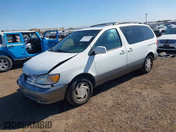 2002 Toyota Sienna LE with VIN 4T3ZF13C62U444564, listed as a IAAI auction lot 41515466 with 284,745 mi miles. Bid and sale history available at carsss.com. Image 18.