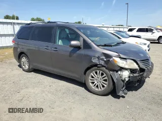 2013 Toyota Sienna XLE AAS with VIN 5TDYK3DC3DS357310, listed as a Copart auction lot 54062845 with 298,725 mi miles and Salvage Title. Bid and sale history available at carsss.com. Image 4.