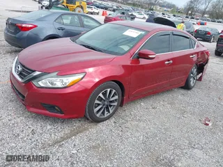2016 Nissan Altima 2.5 SL with VIN 1N4AL3AP1GC241038, listed as a IAAI auction lot 41871788 with 114,417 mi miles. Bid and sale history available at carsss.com. Image 2.
