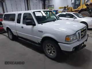 2011 Ford Ranger XLT z VIN 1FTLR4FE0BPB10313, wystawiony jako IAAI lot #42210637 z przebiegiem 132 584 mil mil oraz . Historia ofert i sprzedaży dostępna na DreamBid. Obrazek 1.