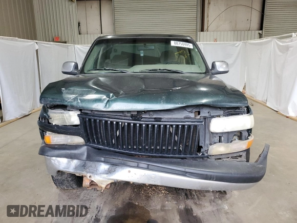 2001 Chevrolet Silverado 1500 LS with VIN 2GCEC19V611112938, listed as a Copart auction lot 88750485 with 368,647 mi miles and Salvage Title. Bid and sale history available at DreamBid. Image 5.