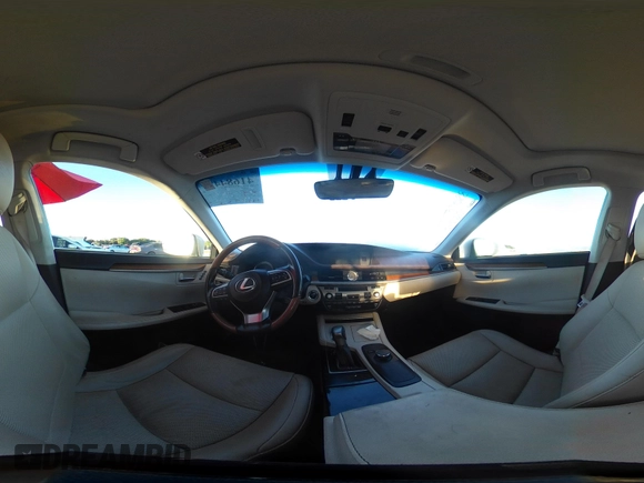 2016 Lexus ES 300h z VIN JTHBW1GG4G2106710, wystawiony jako IAAI lot #41684479 z przebiegiem 144 559 mil mil oraz . Historia ofert i sprzedaży dostępna na DreamBid. Obrazek 19.
