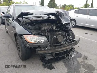 2006 BMW 3 Series 325i with VIN WBAVB13516PT15898, listed as a IAAI auction lot 42466986 with 105,962 mi miles and . Bid and sale history available at DreamBid. Image 17.
