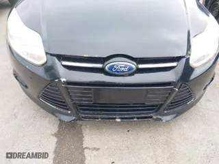 2014 Ford Focus SE with VIN 1FADP3F23EL358972, listed as a IAAI auction lot 41932269 with 131,598 mi miles. Bid and sale history available at carsss.com. Image 6.