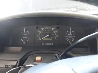 1995 Ford F-150 z VIN 1FTEF14HXSNA28985, wystawiony jako IAAI lot #42630297 z przebiegiem Nie podano mil oraz . Historia ofert i sprzedaży dostępna na DreamBid. Obrazek 7.