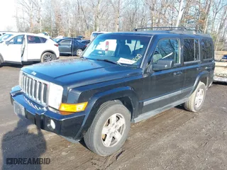 2007 Jeep Commander Sport with VIN 1J8HG48K97C566185, listed as a IAAI auction lot 41519140 with 127,230 mi miles. Bid and sale history available at carsss.com. Image 2.