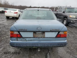 1990 Mercedes-Benz 300 with VIN WDBEB28D9LB167760, listed as a Copart auction lot 50052815 with 310,217 mi miles and Clean Title. Bid and sale history available at DreamBid. Image 6.