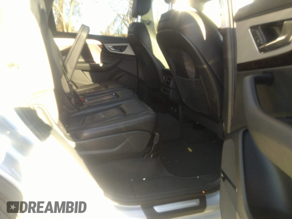 2019 Audi Q7 Premium Plus with VIN WA1LHAF70KD036101, listed as a IAAI auction lot 41211953 with 109,000 mi miles and . Bid and sale history available at DreamBid. Image 8.