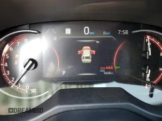 2024 Toyota RAV4 XLE Premium z VIN 2T3A1RFV1RW475478, wystawiony jako Copart lot #52960055 z przebiegiem 5 658 mil mil oraz Szkoda całkowita • Salvage title. Historia ofert i sprzedaży dostępna na DreamBid. Obrazek 9.
