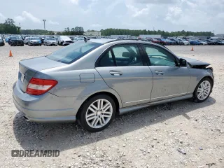 2008 Mercedes-Benz C 300 Sport z VIN WDDGF54X48R012280, wystawiony jako Copart lot #60871115 z przebiegiem 137 219 mil mil oraz Czysty tytuł • Clean title. Historia ofert i sprzedaży dostępna na DreamBid. Obrazek 3.