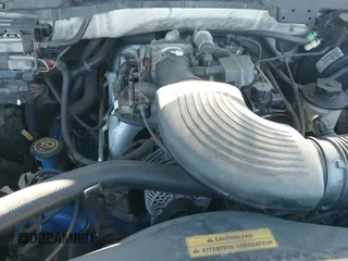 2000 Ford F-150 с VIN 2FTPX17L7YCA51774, выставлен на аукционе IAAI как лот 41426958 с пробегом 421 412 миль миль и . История ставок и продаж доступна на DreamBid. Изображение 19.