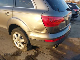 2013 Audi Q7 3.0T Premium Plus with VIN WA1LGAFE6DD001695, listed as a IAAI auction lot 41305081 with 132,912 mi miles. Bid and sale history available at carsss.com. Image 6.