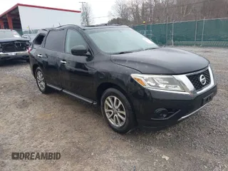 2013 Nissan Pathfinder SV with VIN 5N1AR2MM5DC646315, listed as a IAAI auction lot 41866616 with 150,978 mi miles. Bid and sale history available at carsss.com. Image 1.