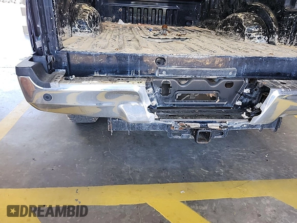 2019 Ford F-250 XL with VIN 1FT7W2BT0KED41596, listed as a IAAI auction lot 42727923 with 246,034 mi miles and . Bid and sale history available at DreamBid. Image 5.