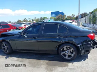 2013 BMW 3 Series 320i с VIN WBA3B1C57DK128344, выставлен на аукционе IAAI как лот 42259273 с пробегом 105 213 миль миль и . История ставок и продаж доступна на DreamBid. Изображение 14.