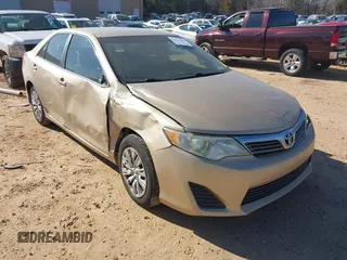 2012 Toyota Camry L with VIN 4T1BF1FK6CU594740, listed as a IAAI auction lot 41672049 with 136,331 mi miles. Bid and sale history available at carsss.com. Image 1.