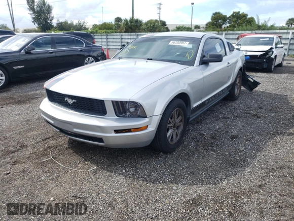 2006 Ford Mustang Standard with VIN 1ZVFT80N565148813, listed as a Copart auction lot 50636785 with 179,784 mi miles and Non Repairable. Bid and sale history available at carsss.com. Image 2.