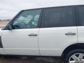2005 Land Rover Range Rover HSE with VIN SALME11425A188699, listed as a IAAI auction lot 41192698 with 161,020 mi miles and . Bid and sale history available at DreamBid. Image 14.