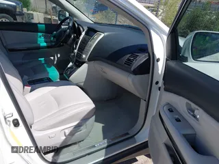 2008 Lexus RX 350 z VIN 2T2HK31U28C049150, wystawiony jako IAAI lot #42487165 z przebiegiem 98 934 mil mil oraz . Historia ofert i sprzedaży dostępna na DreamBid. Obrazek 5.
