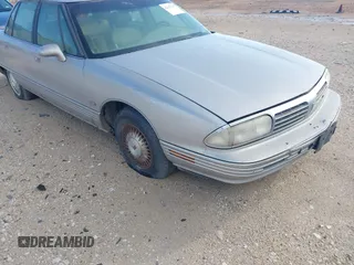 1996 Oldsmobile 98 Regency Elite Series I - 1SB z VIN 1G3CX52K6T4300949, wystawiony jako IAAI lot #42437137 z przebiegiem 152 687 mil mil oraz . Historia ofert i sprzedaży dostępna na DreamBid. Obrazek 6.
