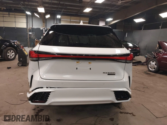 2024 Lexus RX 500h F Sport Performance z VIN 2T2BCMEAXRC014219, wystawiony jako IAAI lot #42451793 z przebiegiem 12 479 mil mil oraz . Historia ofert i sprzedaży dostępna na DreamBid. Obrazek 17.