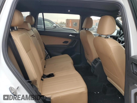 2024 Volkswagen Tiguan SE R-Line Black z VIN 3VV8B7AX3RM115902, wystawiony jako Copart lot #49396315 z przebiegiem 19 135 mil mil oraz Szkoda całkowita • Salvage title. Historia ofert i sprzedaży dostępna na DreamBid. Obrazek 11.