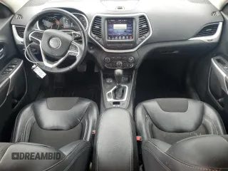 2018 Jeep Cherokee Latitude Plus z VIN 1C4PJMLX8JD607124, wystawiony jako Copart lot #62834735 z przebiegiem 131 690 mil mil oraz Szkoda całkowita • Salvage title. Historia ofert i sprzedaży dostępna na DreamBid. Obrazek 8.