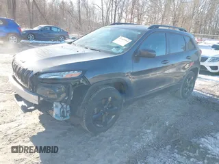 2017 Jeep Cherokee Limited z VIN 1C4PJMDS7HW557169, wystawiony jako IAAI lot #41469564 z przebiegiem 147 264 mil mil oraz . Historia ofert i sprzedaży dostępna na DreamBid. Obrazek 2.