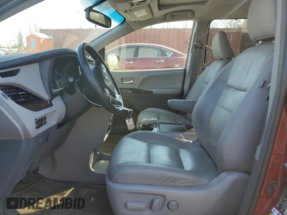 2017 Toyota Sienna XLE Auto Access Seat with VIN 5TDYZ3DC4HS805975, listed as a Copart auction lot 52380405 with 138,276 mi miles and Salvage Title. Bid and sale history available at DreamBid. Image 7.