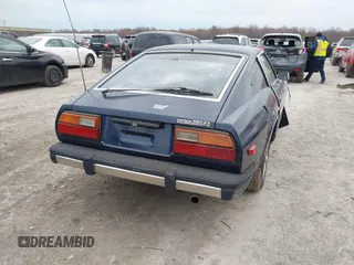 1980 Datsun 280ZX z VIN XXXXXXHS130228280, wystawiony jako IAAI lot #42060480 z przebiegiem 209 728 mil mil oraz . Historia ofert i sprzedaży dostępna na DreamBid. Obrazek 4.