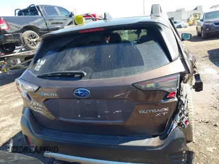 2020 Subaru Outback Limited XT с VIN 4S4BTGND3L3239383, выставлен на аукционе IAAI как лот 42220062 с пробегом 64 455 миль миль и . История ставок и продаж доступна на DreamBid. Изображение 16.