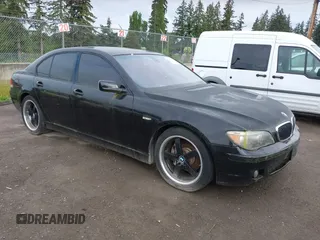 2006 BMW 7 Series 750i z VIN WBAHL83526DT06390, wystawiony jako IAAI lot #42246688 z przebiegiem 123 962 mil mil oraz . Historia ofert i sprzedaży dostępna na DreamBid. Obrazek 1.